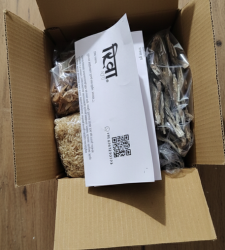 Product unboxing - customer review3